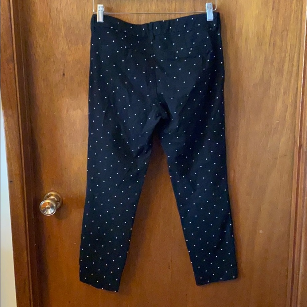 Old Navy Pixie cropped polka dot pants 4 - Picture 7 of 7